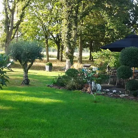 Oda ve Kahvaltı Patis De Cahot Au 108 *